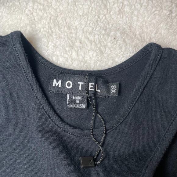 Black Off Shoulder Mini Dress - Picture 4 of 4